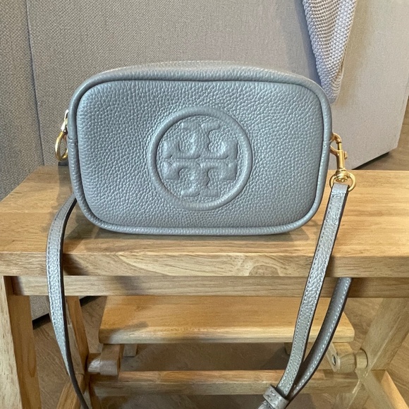 Tory Burch crossbody bag - Picture 1 of 5